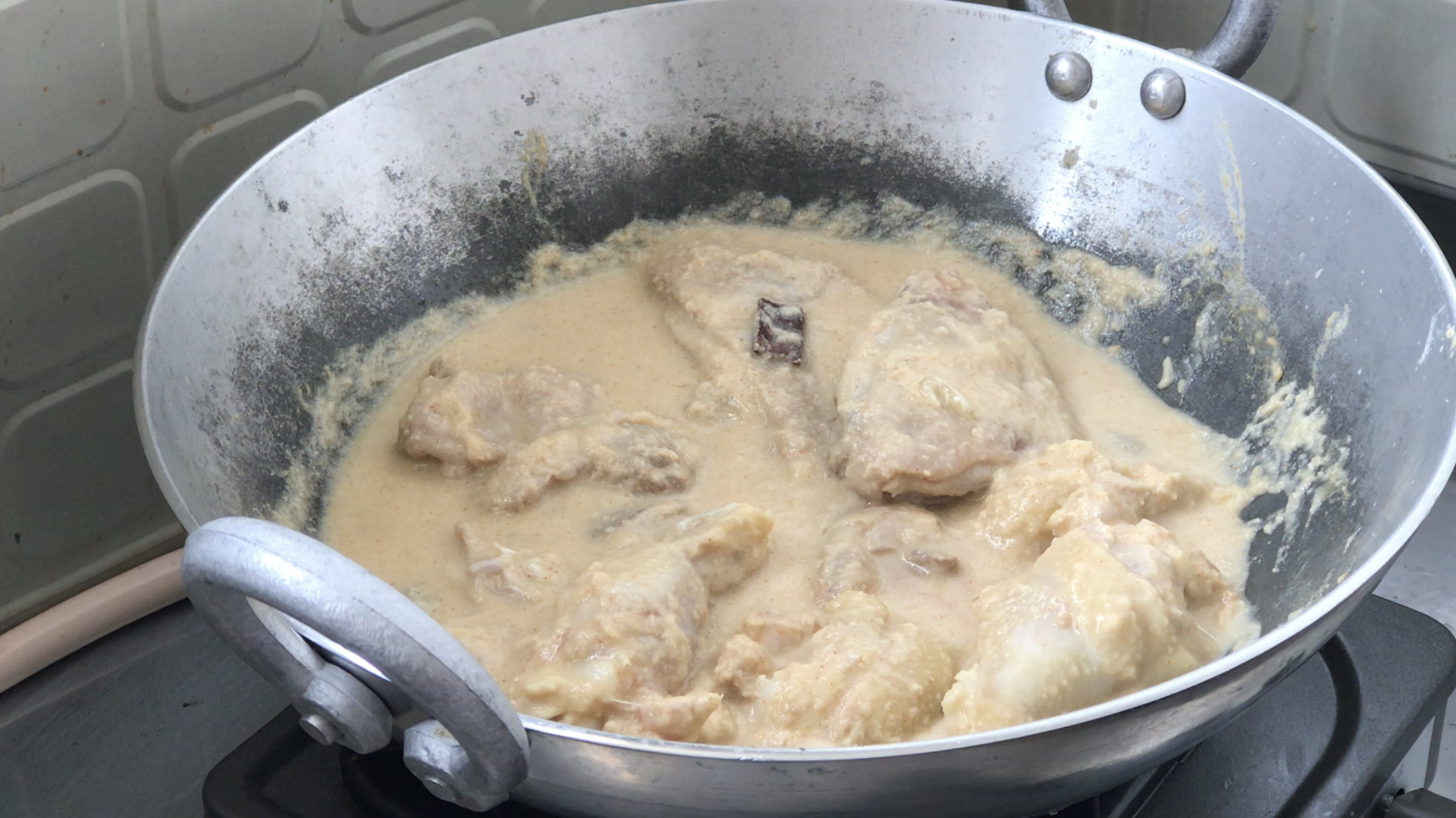 インド料理レシピ チキン シャージャハーニー 白いチキンカレー おいしいウソをついて インドカレーのレシピ公開中